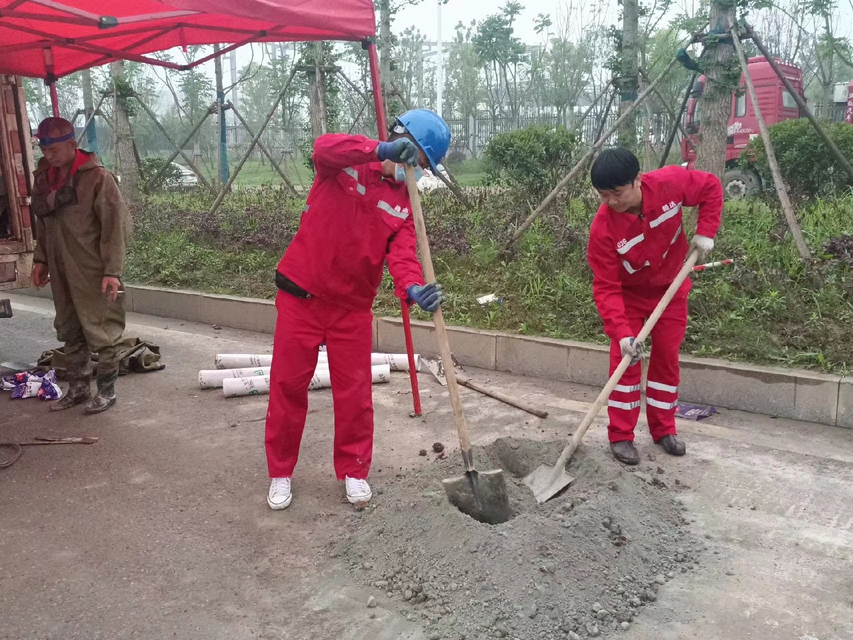 色达管道疏通哪家好】及时进行市政管道清淤