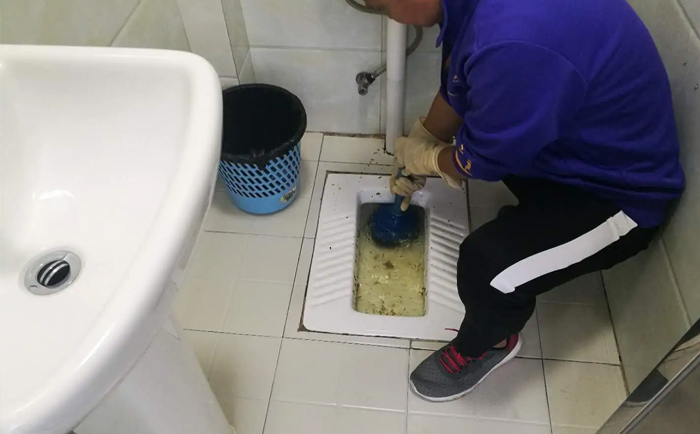 色达疏通蹲坑