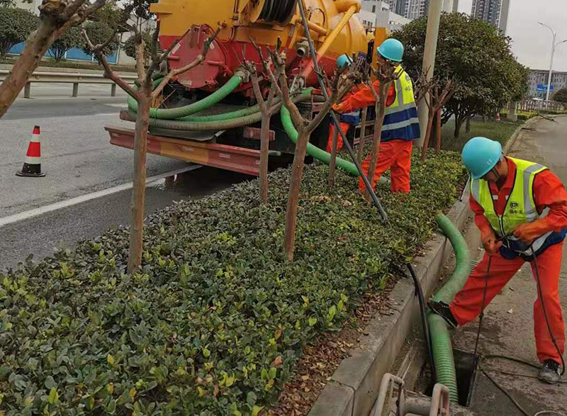 色达市政管道清淤