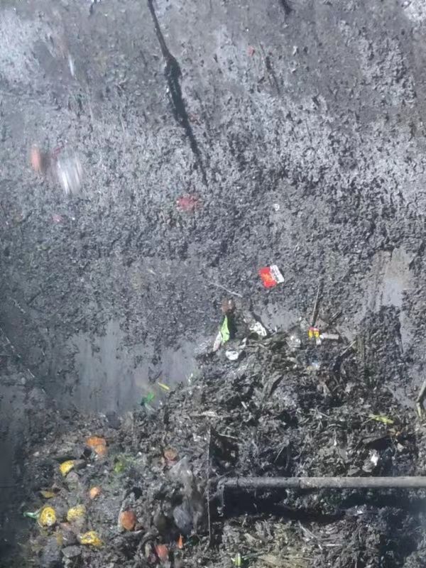 色达污水池清理